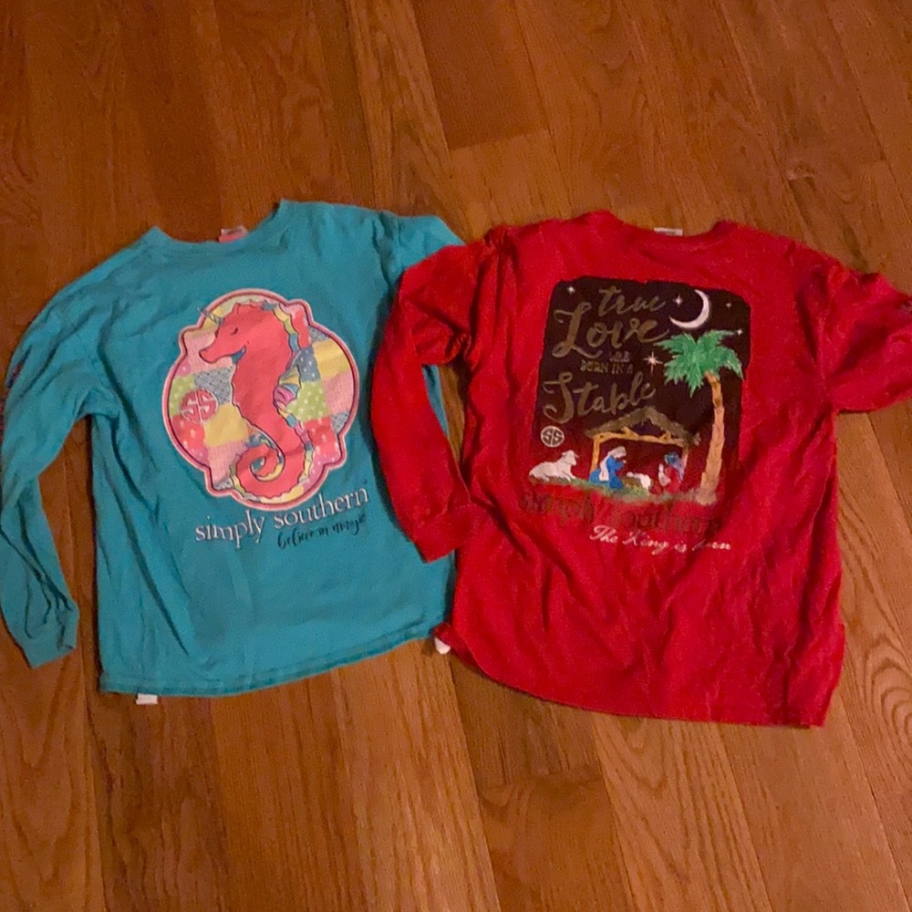 Simply Souther long sleeve shirts. Youth large.